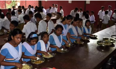 Odisha Govt to provide fruits to vegetarian students under Midday Meal scheme