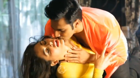Watch how Baby John actor Varun Dhawan’s K*** scene leak creates furore, actor trolled brutally!