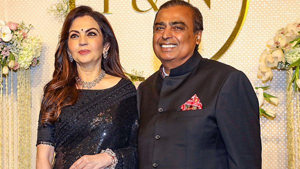 Ambanis: To have Ring Side Seat at Donald Trump’s Inauguration