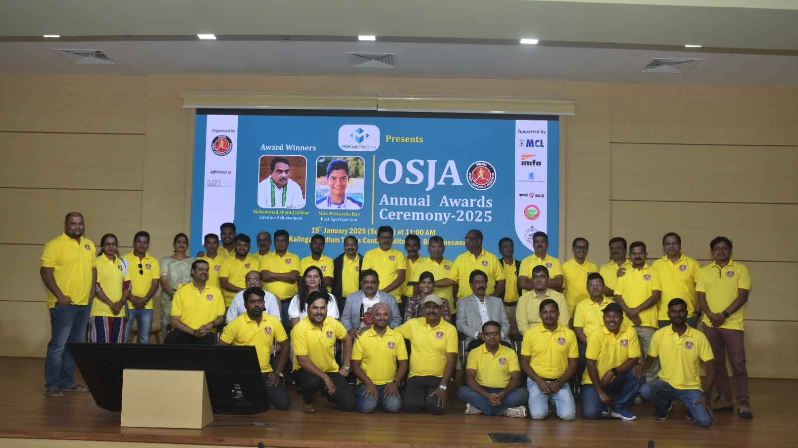 Md Jabar, Pratyasha received OSJA award