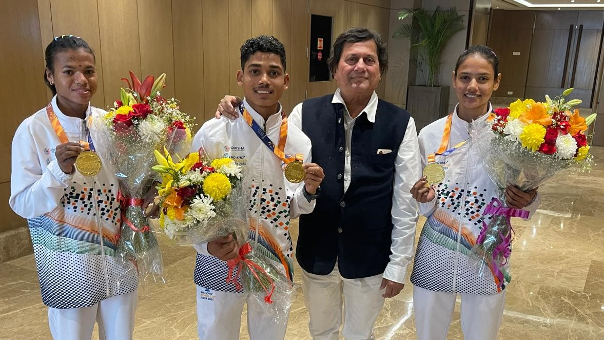 Achyuta Samanta congratulates World Kho Kho Champion’s KISS inmates