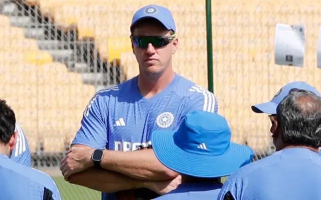 India's Bowling Coach Morkel Returns Home Due to Bereavement