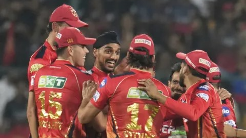 IPL 2025: Bowlers control fourteen over match as PBKS win over RCB