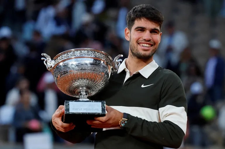 Alcaraz Defends Roland Garros Crown in Marathon Thriller, Outlasting Jannik Sinner in Longest French Open Final