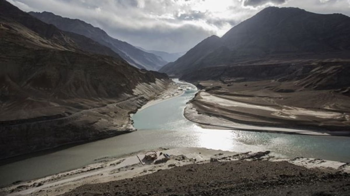 The Indus Dilemma: India's Water Strategy Forces a Painful Crisis-Hit Pakistan