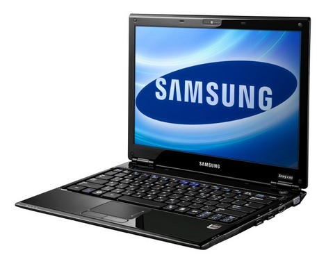 Samsung Expands 'Made in India' Portfolio, Begins Laptop Production