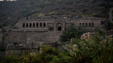 "We heard strange noises at 12a.m at Bhangarh": Why the Archaeological Survey of India has cautioned visitors 