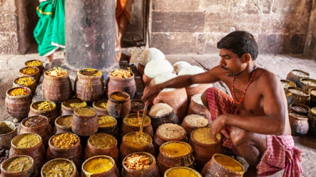How Jagannath Temple's 800-Year-Old Kitchen Feeds 100,000 People Daily Without Modern Equipment