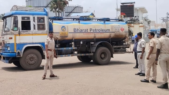There is no shortage of fuel in Odisha. Oil Marketing Companies have confirmed that sufficient stock is available at depots and retail outlets throughout the state.