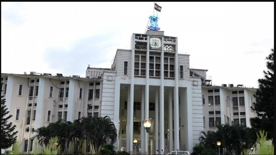 Odisha govt buildings to be painted orange with red borders