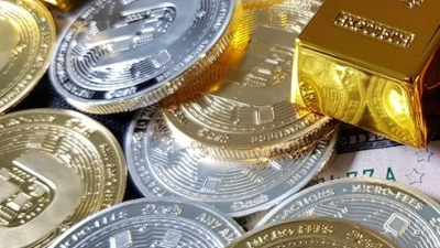 Silver set to outshine Gold with Rs 1.25 lakh target in 12-15 months