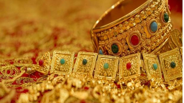 Odisha Police crack down on gold-duping gang, arrest nine persons