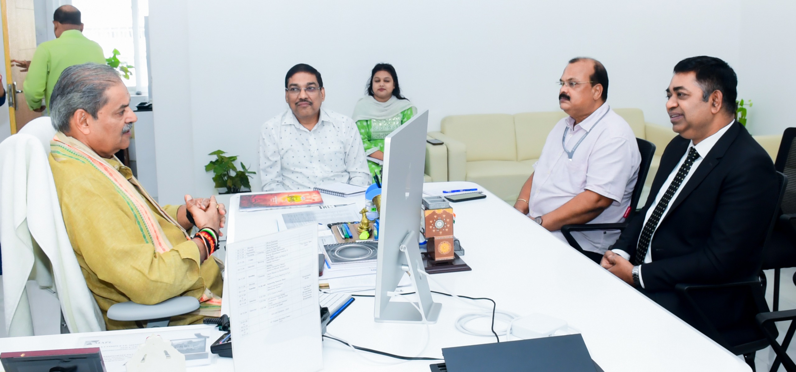Deputy CM KV Singh Deo holds talk with New Zealand's Consul General Madan Mohan Sethi 
