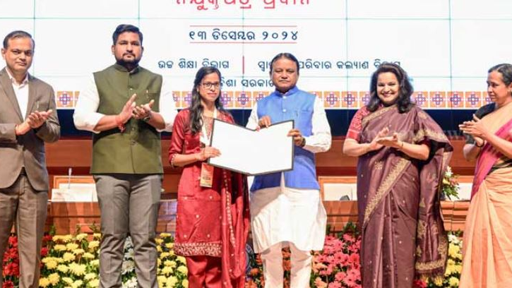 Odisha govt appoints 376 new professionals
