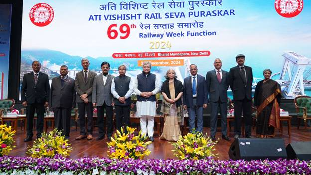 Ashwini Vaishnaw confers 69th Ati Vishisht Rail Seva Puraskar 2024