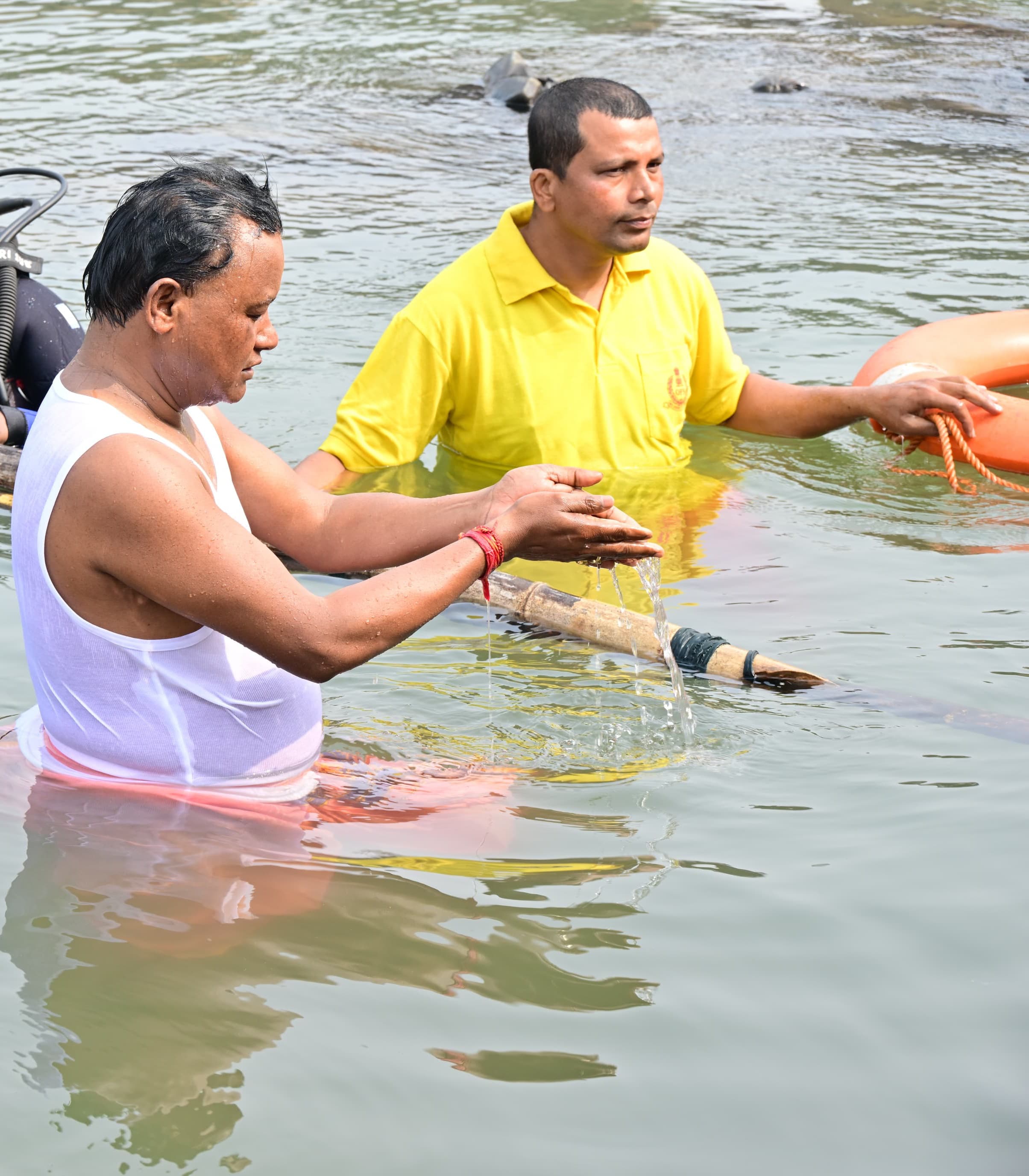 Makar Sankranti: Odisha CM takes holy bath at Baitarani River