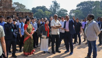 Singapore President visits Raghurajpur and Konark, celebrates Odisha's rich culture