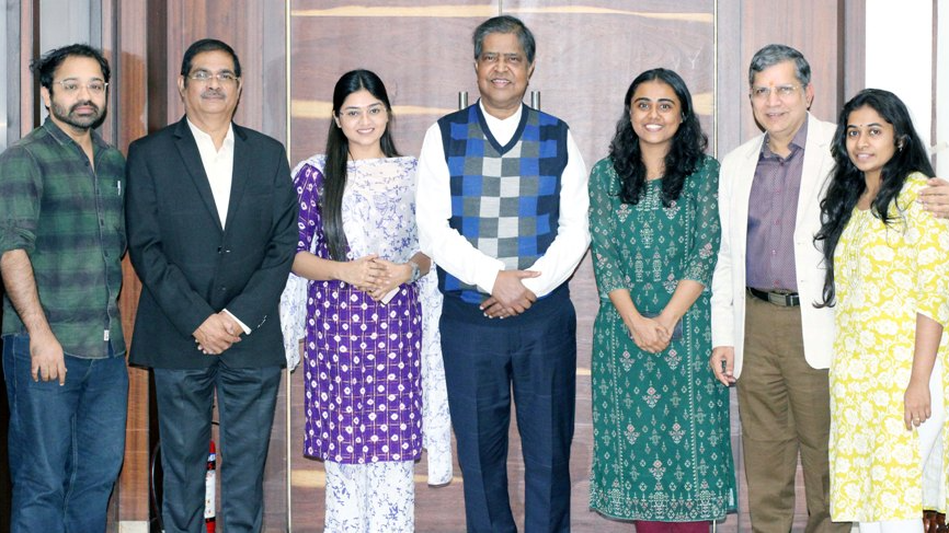 SOA Post-Graduate medical students win laurels at national conference in Mumbai