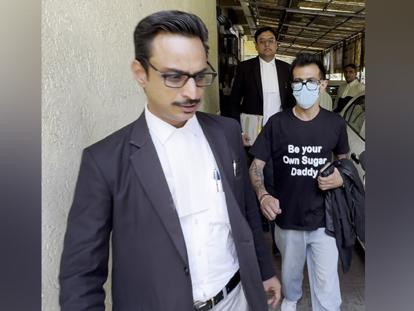 Yuzvendra Chahal, Dhanashree Verma granted divorce; Chahal wears "Be your own sugar daddy" T-shirt