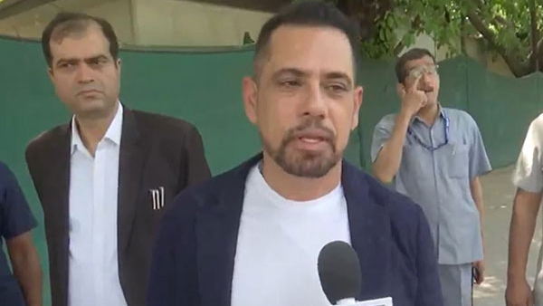 Robert Vadra Slams ED Summons in Gurugram Land Case as Political Vendetta
