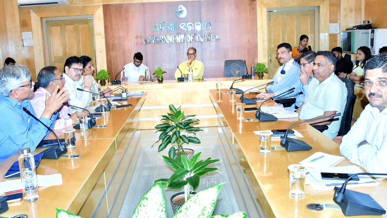 Singh Deo stresses on reducing distressed migration in Odisha