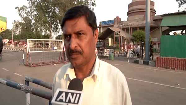 28 Pakistanis departed, 105 Indians return amid heightened border security