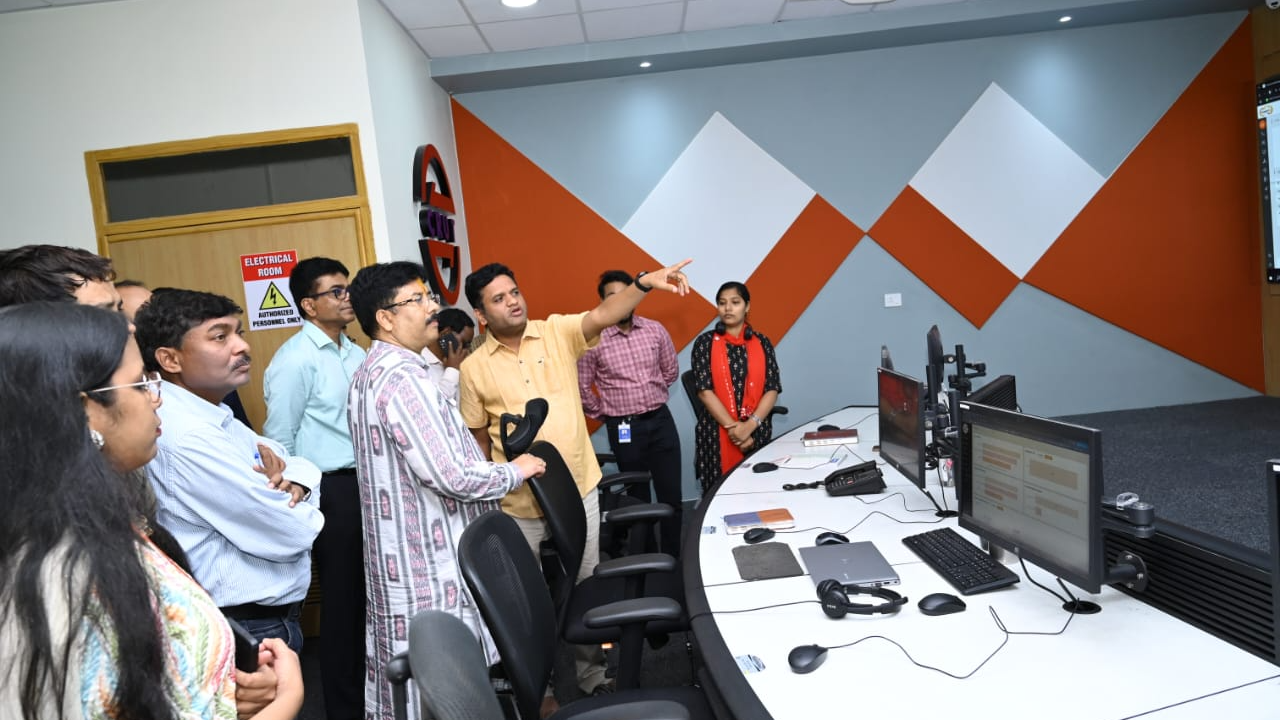 Odisha gears up for smarter urban transit: Minister reviews CRUT expansion and digital initiatives