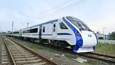 Three, including two juveniles, held for stone pelting at trains in Kharagpur division