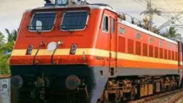 Chair car Coach to be augmented in Puri–Bangiriposi Express for one month