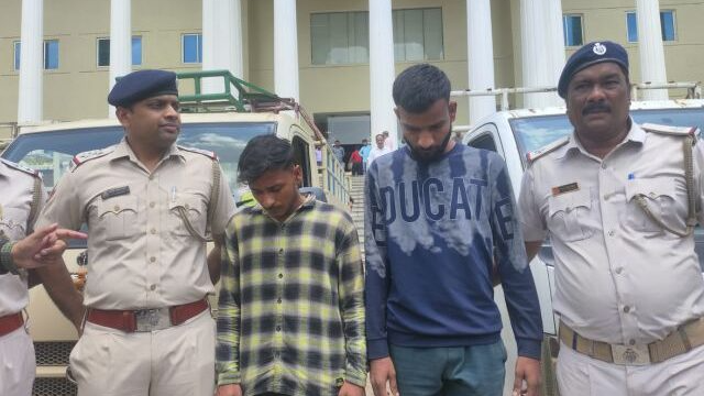 Vehicle theft gang busted in Bhubaneswar; two arrested