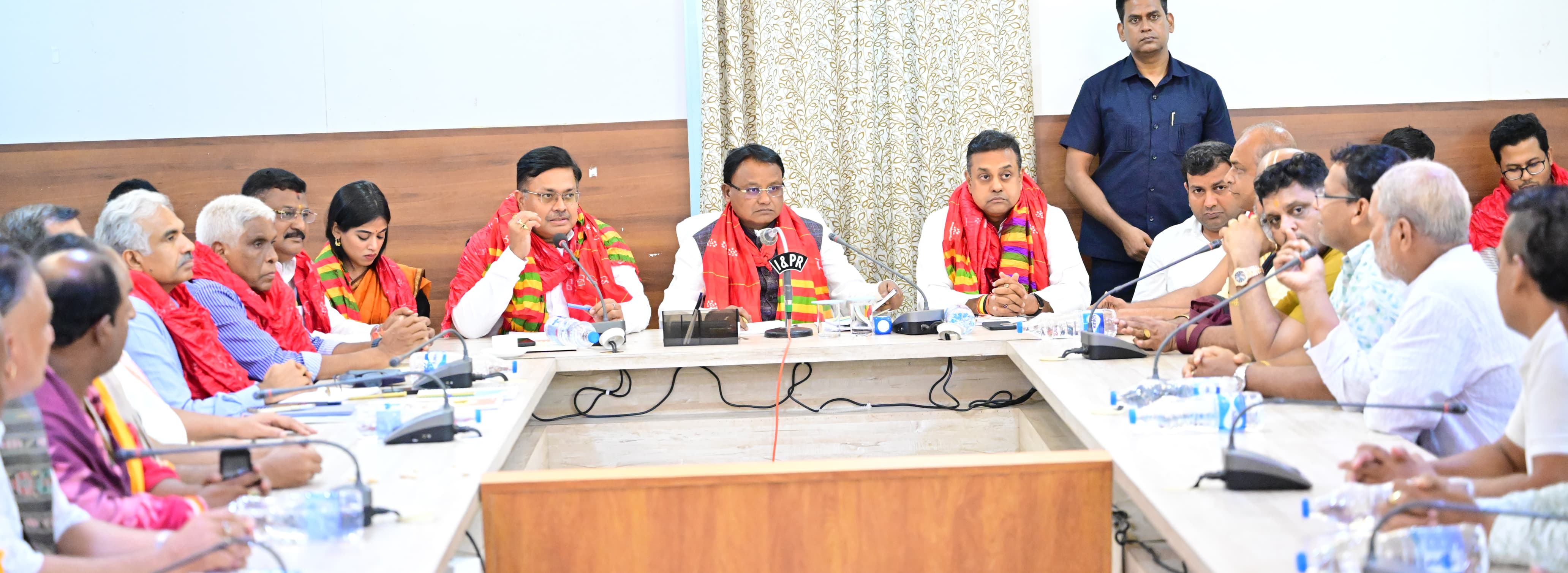 Rath Yatra 2025: Odisha CM holds key discussion with servitors