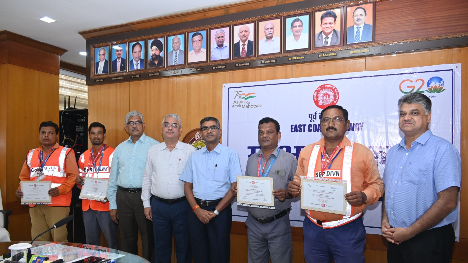 ECoR honours four employees for exemplary dedication and alertness