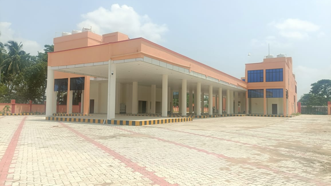 Padhee reviews progress of Model Bus Terminal in Jagatsinghpur