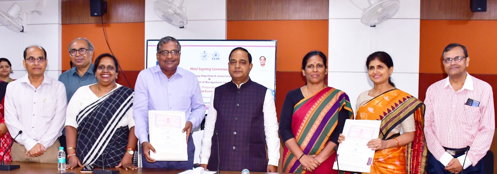Odisha govt, IIM-Sambalpur ink MoU to foster bio-economy 