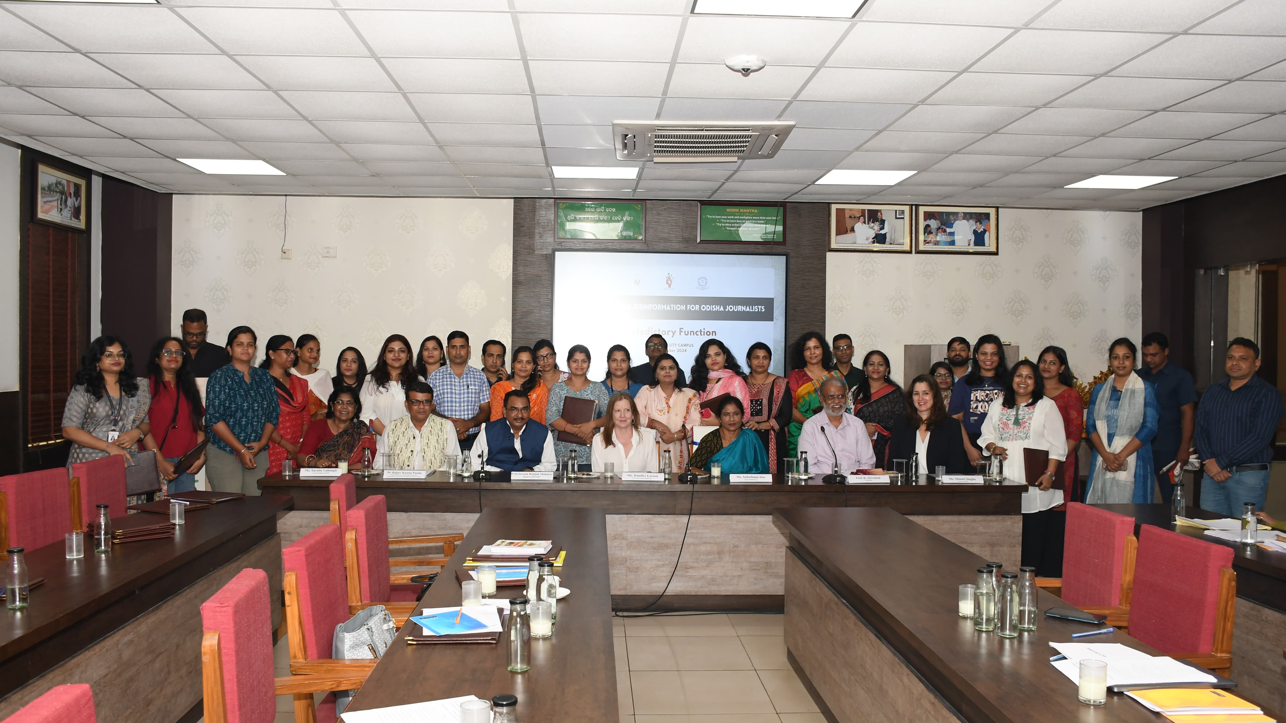 US Consul General supports Indian Media 