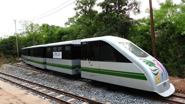 Technical glitch halts toy train at Nandankanan, all passengers safe