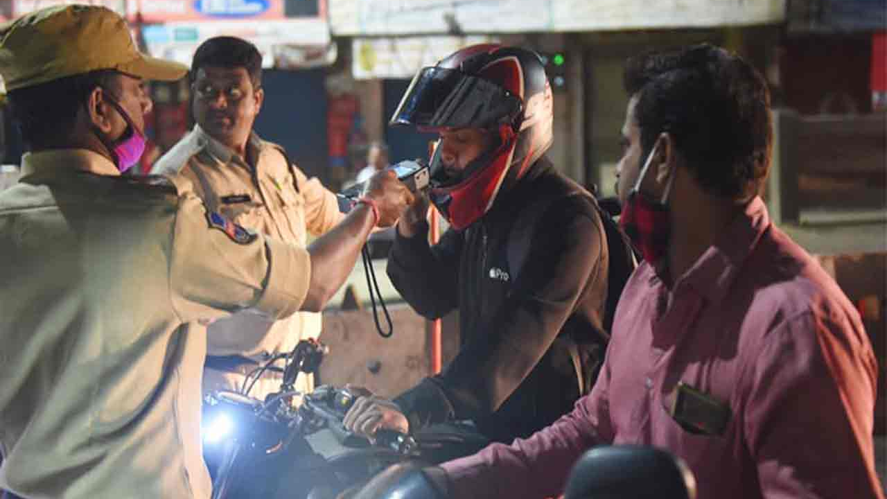 Odisha: 73 held for drunk driving, triple riding in two days