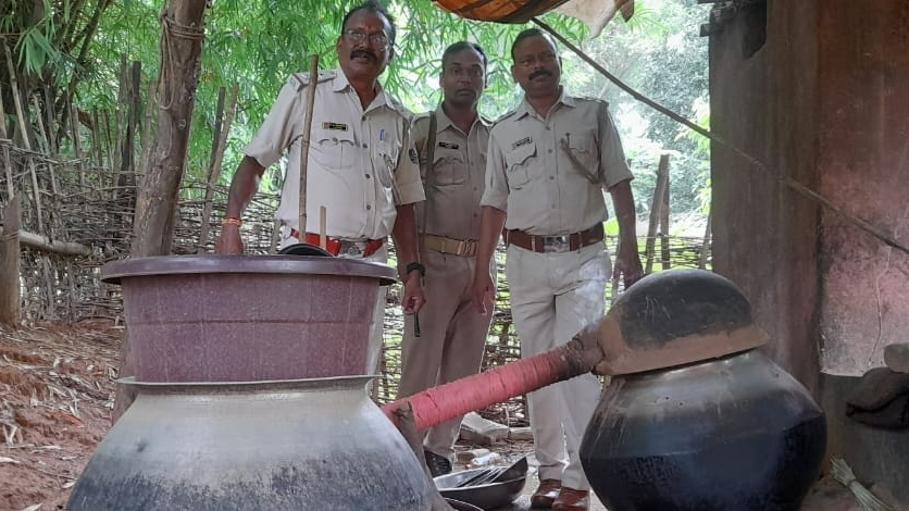 Excise Raid Destroys Illegal Liquor, 2 Arrested in Morada