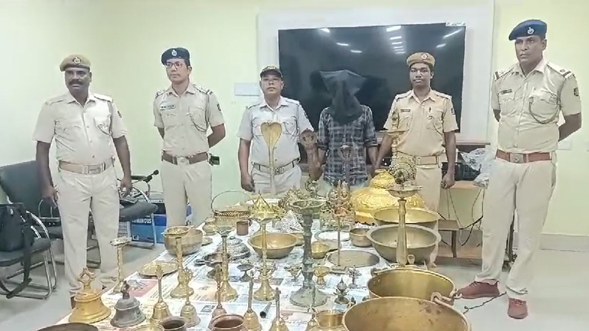 Idol theft racket busted in Odisha: Woman and her 3 sons arrested    Prameya News