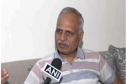 "Had there been no democracy, Central govt would've hanged me by now": AAP's Satyendra Jain