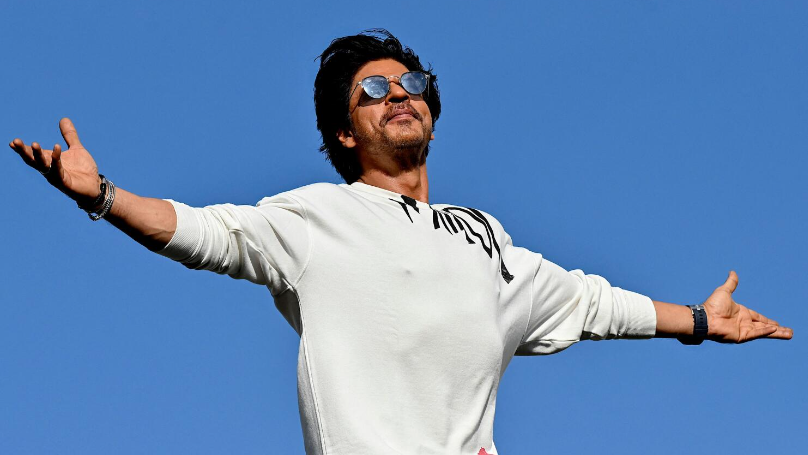 Death threat to Shah Rukh Khan, caller demands Rs 50 lakh 