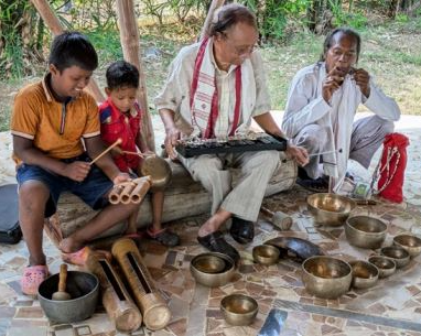 Bamboo music battle: Former Odisha CM and Vietnam tribals perform at Chilika Shelduck international folk festival