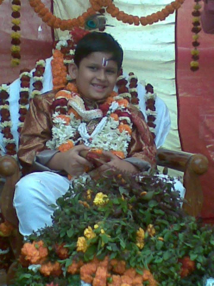 Youngster in Bhubaneswar manifests as sheer putting his feet on Tulsi and Bhagwad Geeta: Social outfit lodges complaint with police 