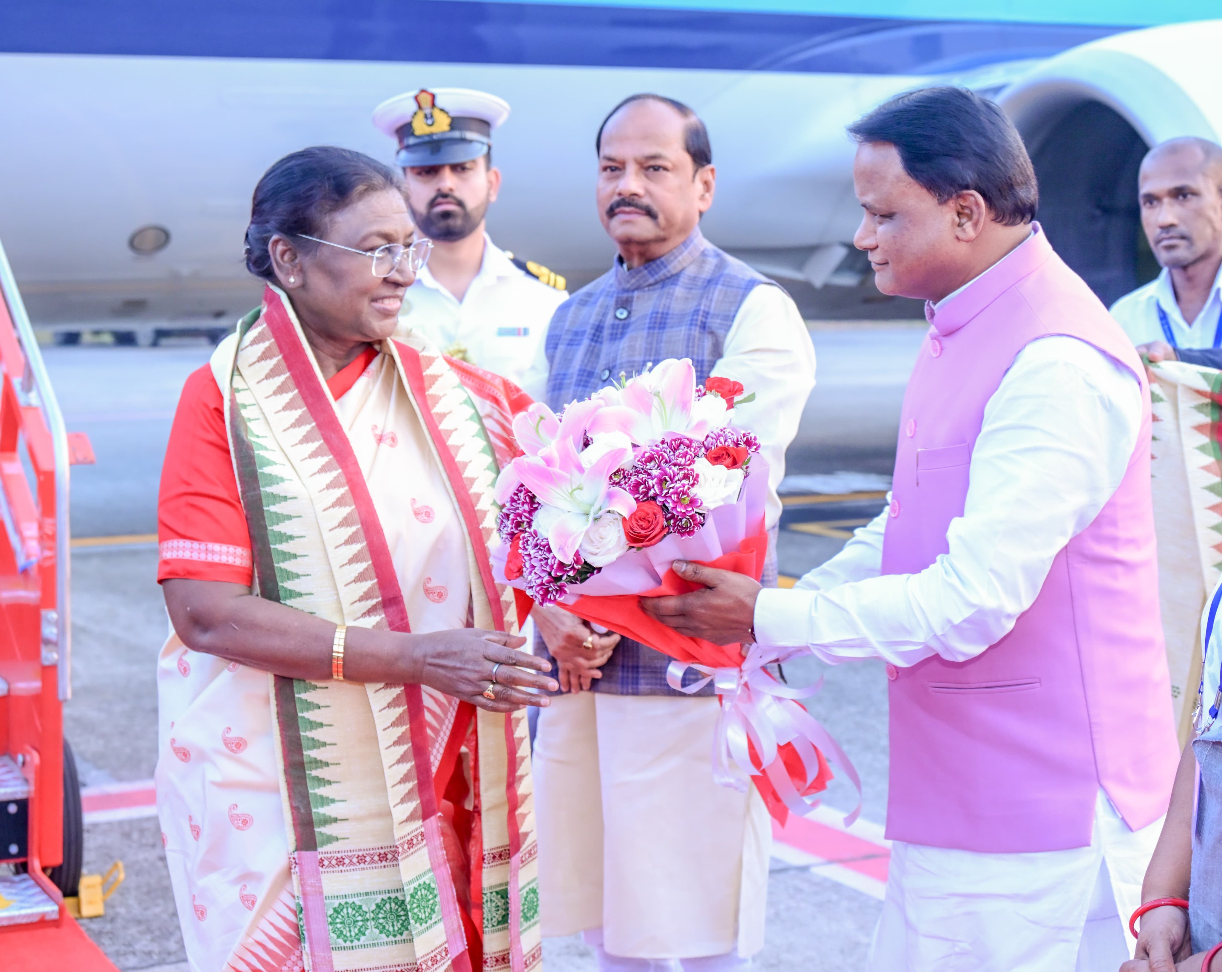 President’s Odisha visit: Murmu arrives at Bhubaneswar Airport