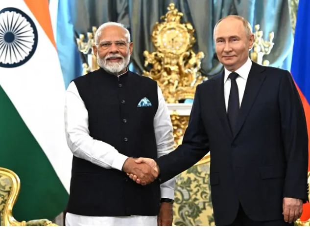 Putin praises PM Modi's "India-First" Policy and "Make in India" Initiative at VTB Russia 