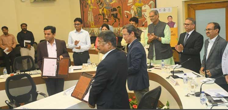 Hydrogen-powered Bus Service in Capital City soon: Tripartite MoU inked among CRUT, NTPC & GRIDCO