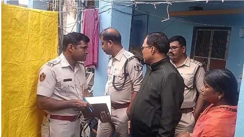 Man kills constable wife slitting her throat in Cuttack 