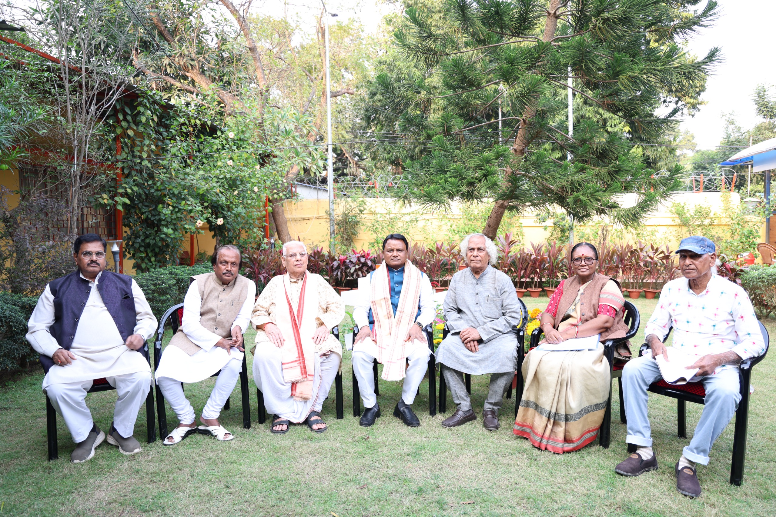 CM Mohan Majhi interacts with Padma Shri Awardees: Bows down before the accomplishment of proud Odias