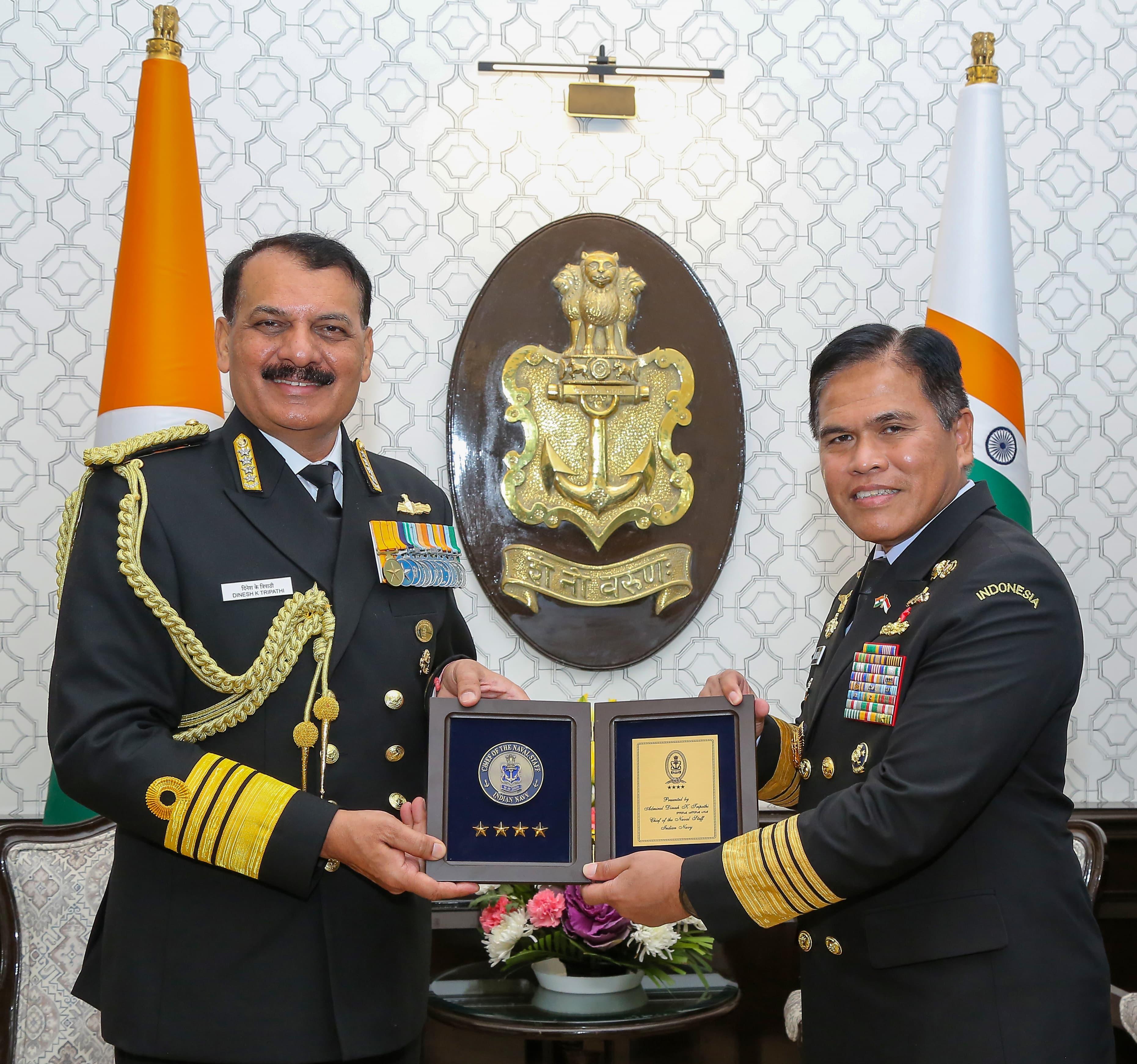 Indian Navy hosts Indonesian Navy delegation