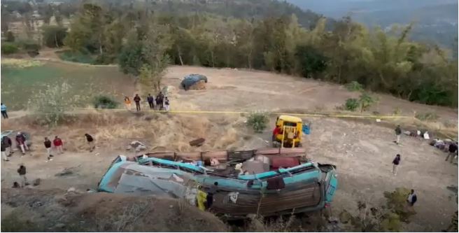 Bus carrying pilgrims falls into gorge in Guj: 5 dead scores critical